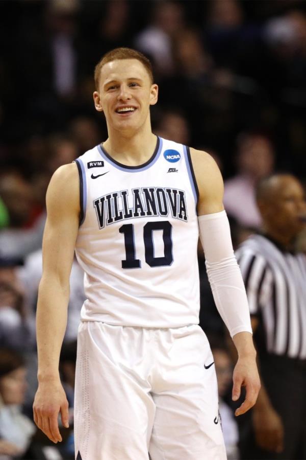 Do<em></em>nte DiVincenzo won a natio<em></em>nal champio<em></em>nship with Villanova, and Jay Wright served as his head coach.