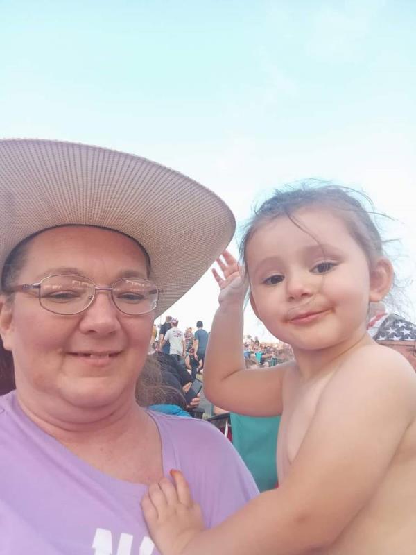 Jill Humphries, left, and her 3-year-old daughter, Kenna Wilson, right