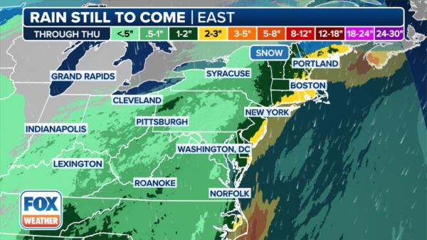 A look at the rain forecast in the East through Thursday is shown.</p>

<p>　　