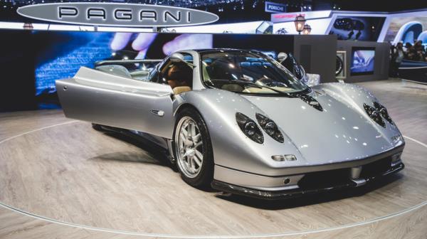 Pagani Zo<em></em>nda c12 at Geneva Auto Show