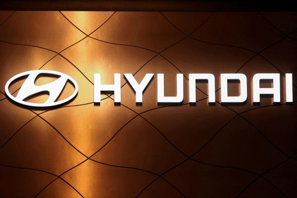 The logo of Hyundai Motor Company is pictured at the New York Internatio<em></em>nal Auto Show