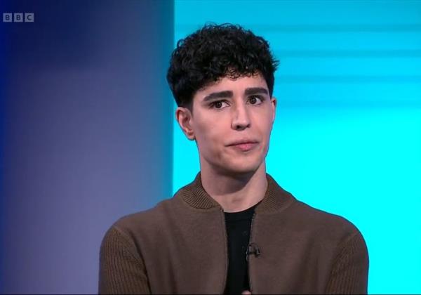 Omid Scobie speaks on BBC Newsnight.