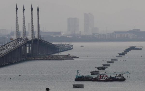 Penang Bridge incident: Police record statements from three individuals to assist probe, says police chief