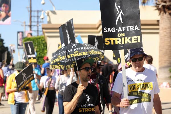 SAG-AFTRA strike continues, in Los Angeles