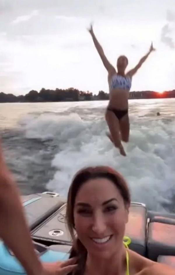 Boat jumping